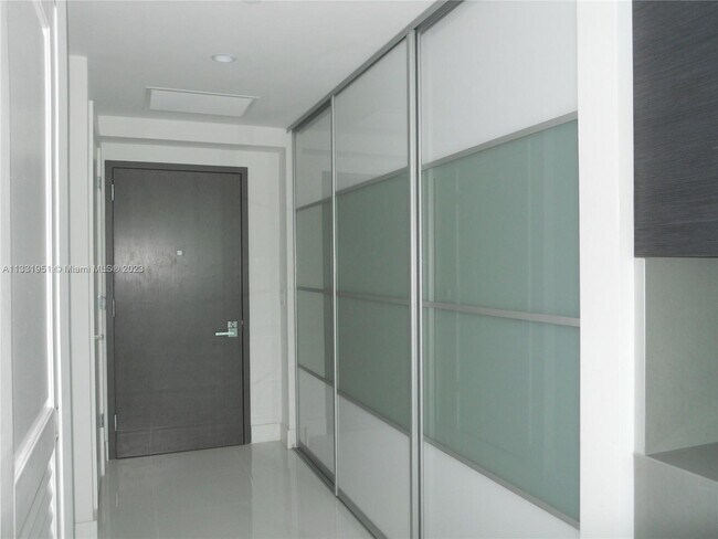 Foto del edificio - 1080 Brickell Ave