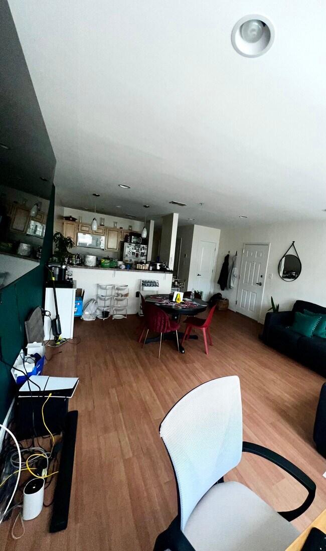 Living Room 2 - 607 Kennedy St NW