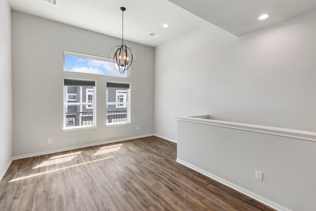 Foto del edificio - 4908 Paradigm Ln