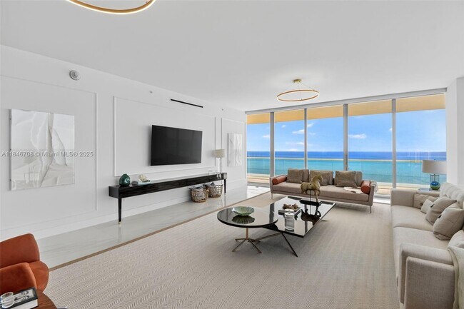 Building Photo - 18501 Collins Ave