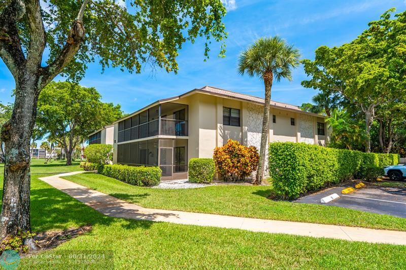 Foto principal - 111 Deer Creek Blvd
