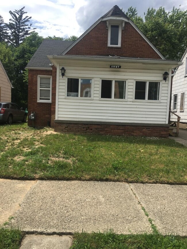 Building Photo - 11787 Duchess St