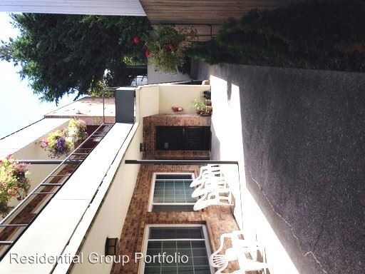 Foto del edificio - 3262 California Ave SW