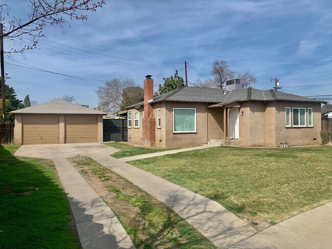 Building Photo - 2 br, 1 bath House - 2933 E Simpson Ave