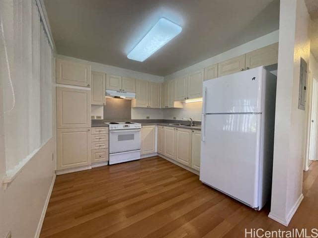 Building Photo - 95-1041-1041 Kuauli St