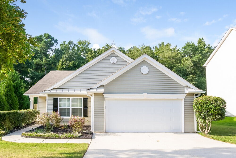 Primary Photo - 417 Autumn Creek Dr