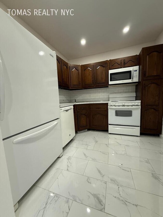 Photo - 41 Caryl Ave Apartment