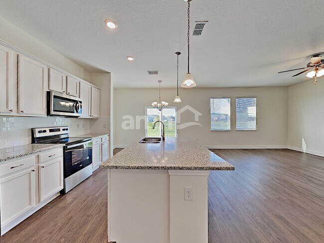 Building Photo - 4714 Reisswood Loop