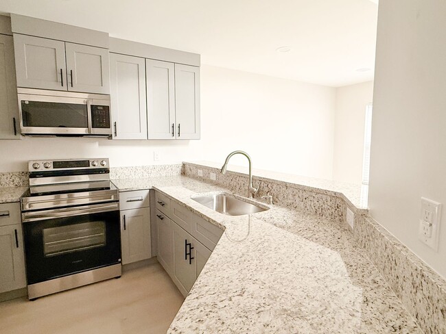 Foto del edificio - 229 Cothran Rd