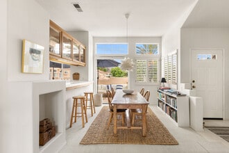 Building Photo - 5609 Avenida Del Parque