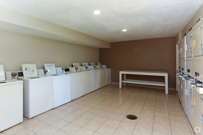 Laundry Room - Highland Terrace Apartments