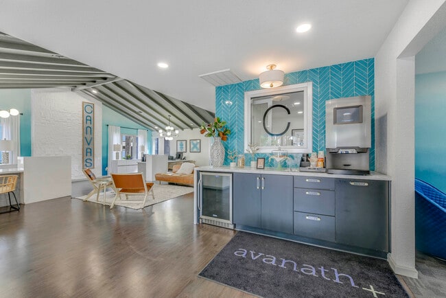 Building Photo - Canvas Apartments