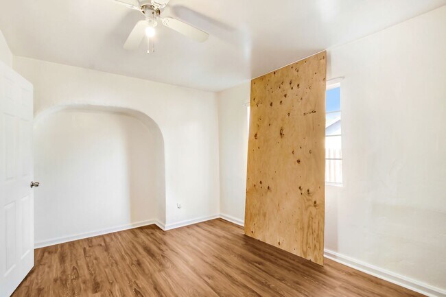 Foto del edificio - 3945 Severence Ave.