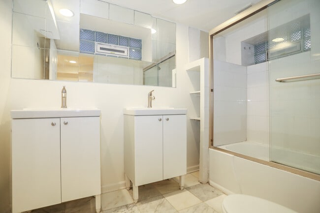 Building Photo - 3716 N Wayne Ave