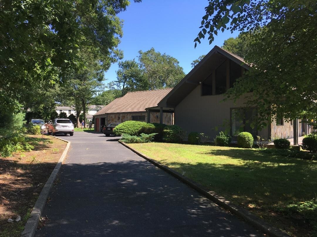 entrance - 16 Swift Rd