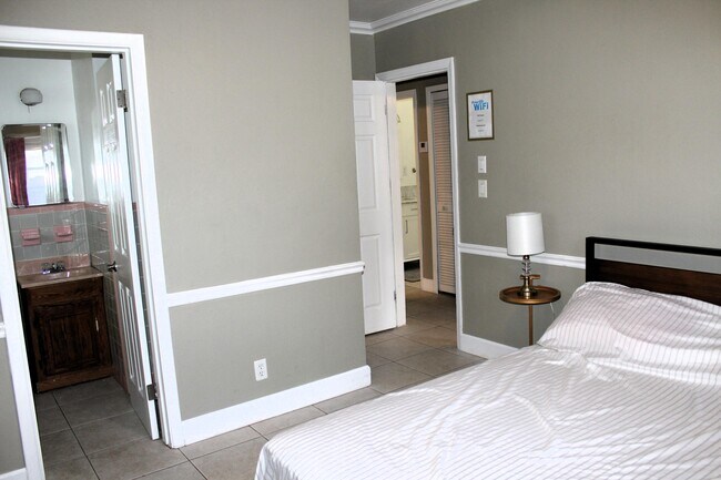 Foto del edificio - 501 NW 28th Ct