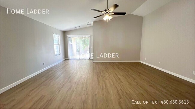 Building Photo - 10317 E Kiva Cir