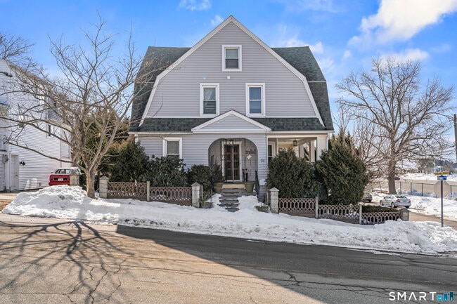 Foto del edificio - 94 Neptune Ave