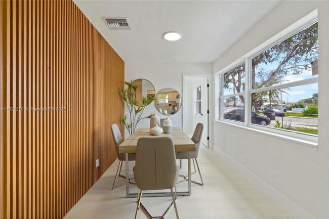 Foto del edificio - 813 SW 3rd Ct