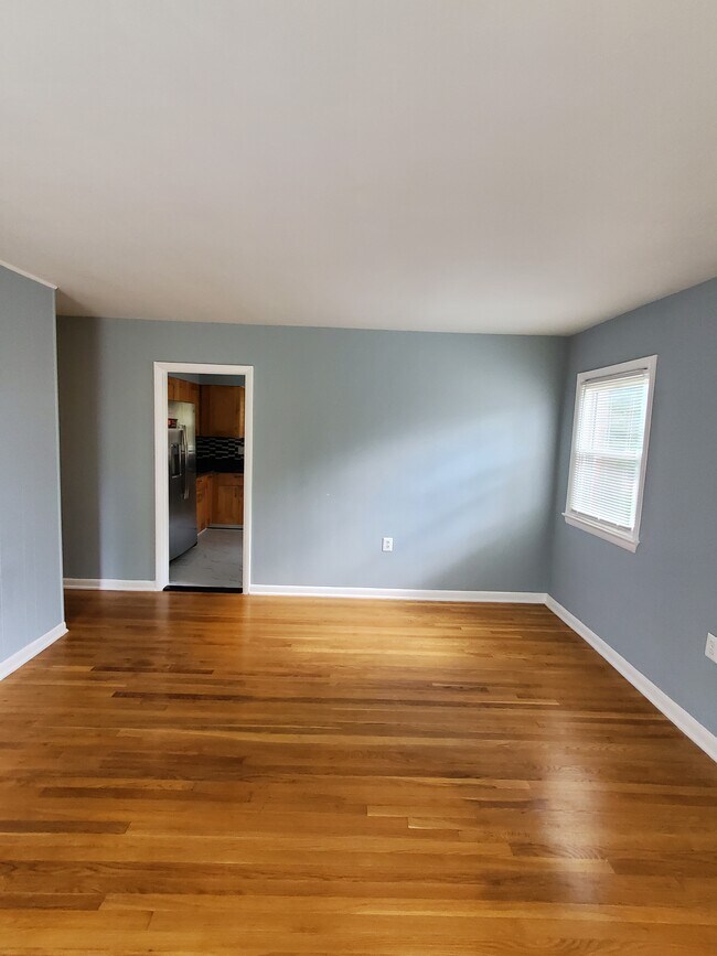 Main Living room - 117 68th Pl