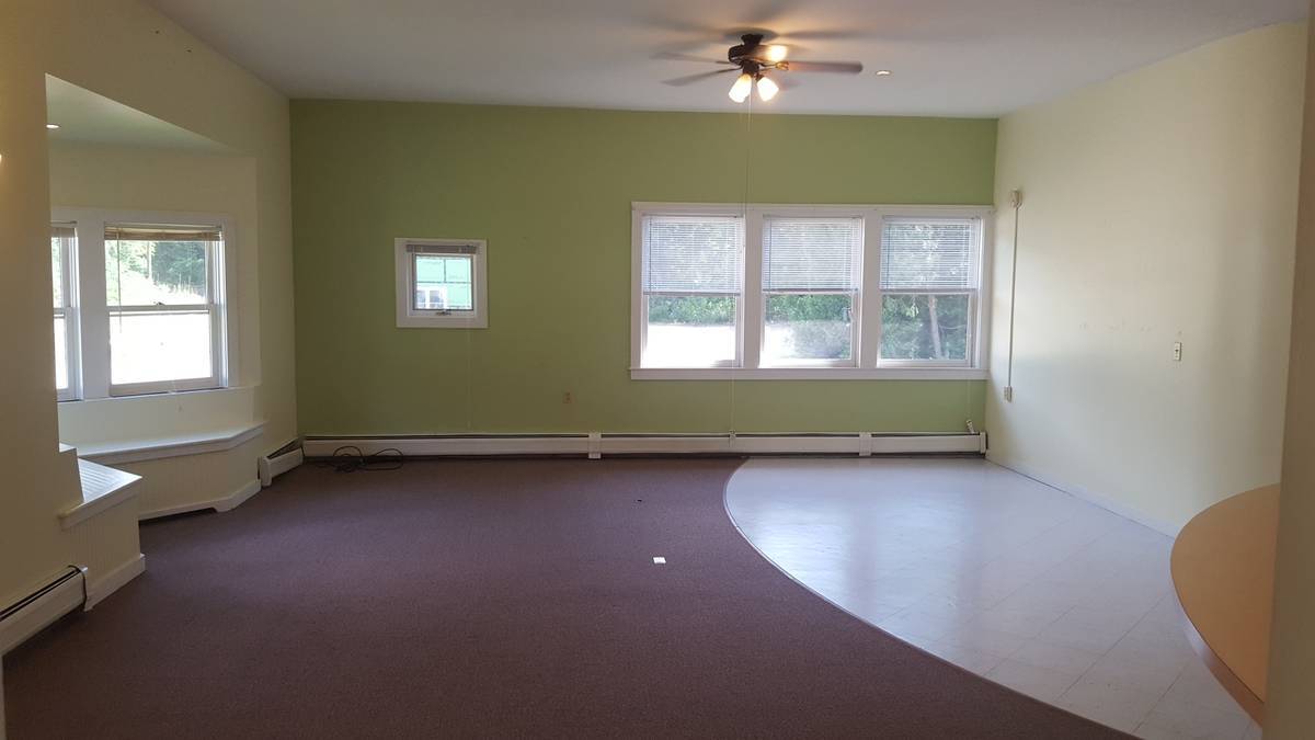 15 Orchard Ter, Bristol, VT 05443 Apartments in Bristol, VT