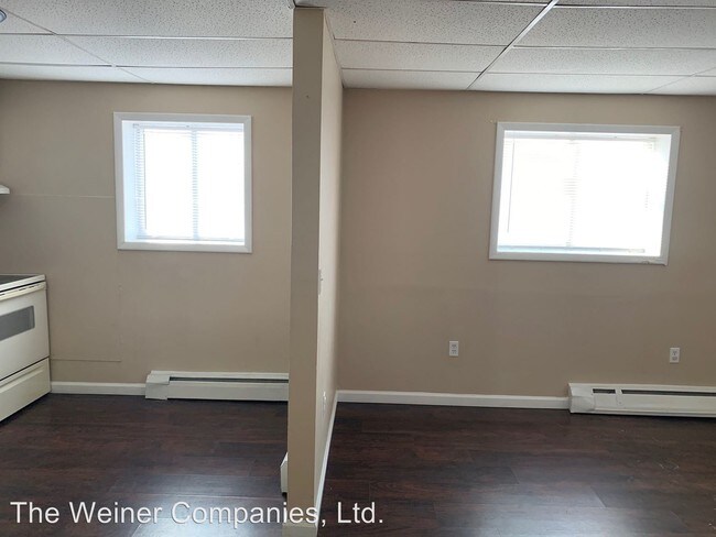 Building Photo - 1345 Harmon Dr