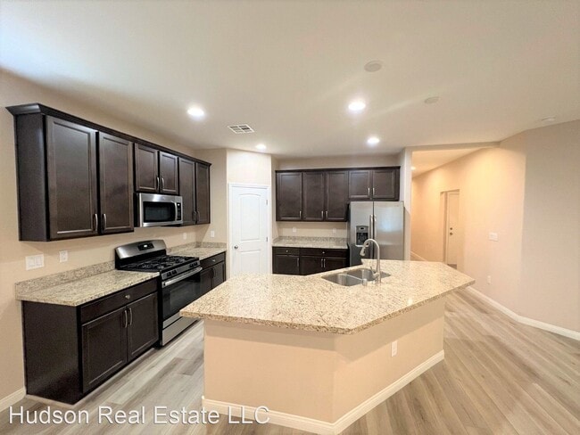 Building Photo - 3 br, 2 bath House - 1811 Pebble Cove Ave.