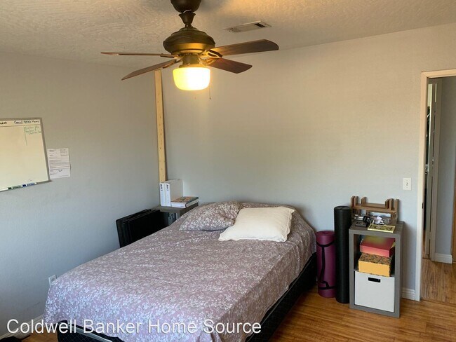 Foto del edificio - 3 br, 2 bath House - 22227 Mohican Ave.
