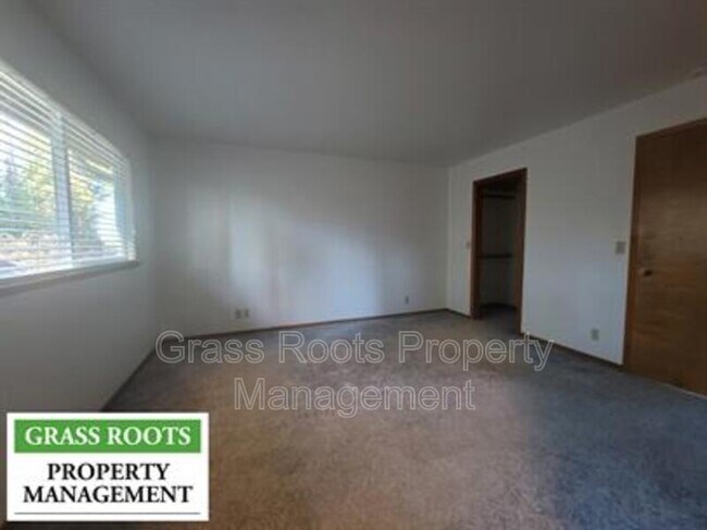 Foto del edificio - 11751 Upper Cir Dr