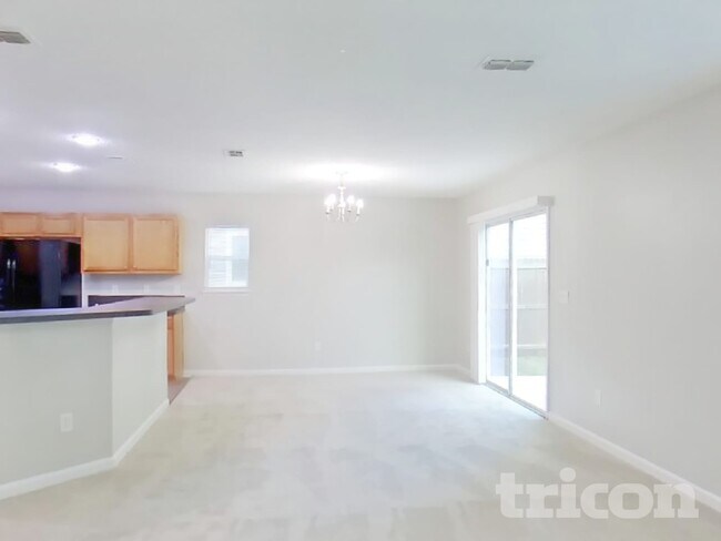 Building Photo - 12034 Alexandra Dr