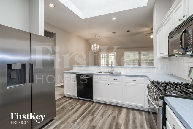 Foto del edificio - 6908 Edgefield Dr