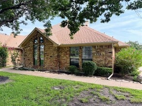 Building Photo - 2316 Arroyo Ct