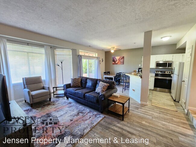 Foto del edificio - 2 br, 2 bath House - 2050 East 1400 South ...