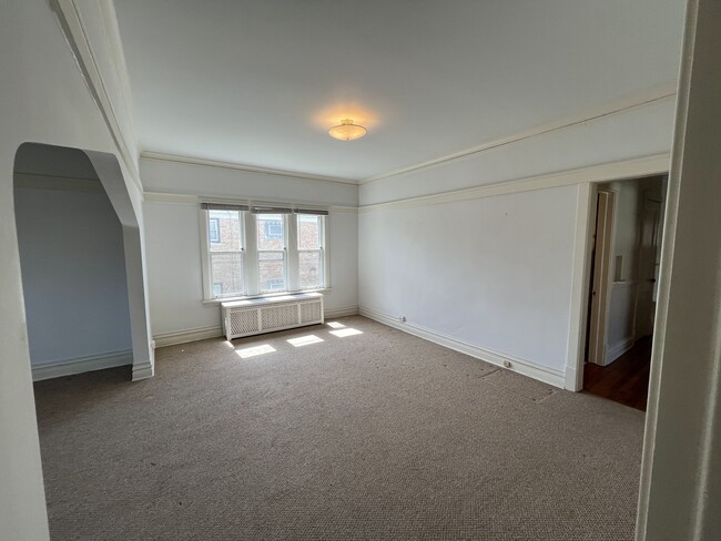 Foto del edificio - 1127 Lathrop Ave