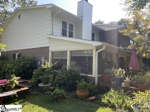 Foto del edificio - 102 Fernridge Dr