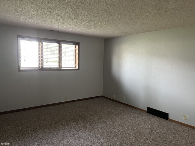 Foto del edificio - 2 br, 1 bath 4plex - 3133 16th Ave N Apt 2