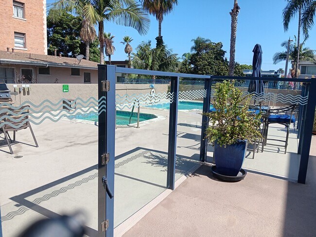 Piscina/jacuzzi - 1 3rd Pl