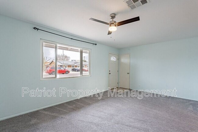 Foto del edificio - 7531 E McKinley St