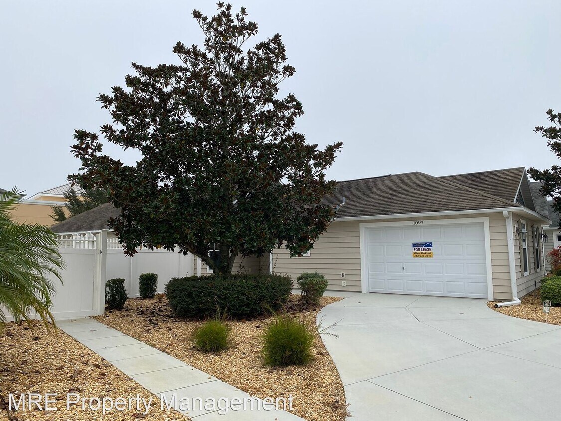 Primary Photo - 3 br, 2 bath House - 1097 Commodore Drive