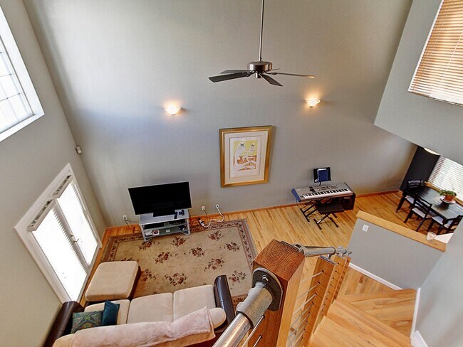 Foto del edificio - 790 N Clarkson St