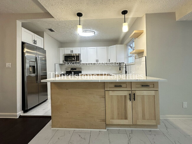 Building Photo - 1239 Glen Laura Rd