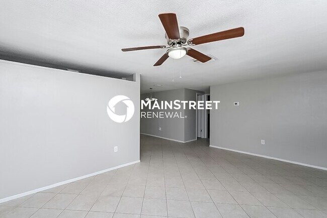 Building Photo - 3 Bedroom Pet-Friendly Home in PORT RICHEY, FL with Main Street Renewal
