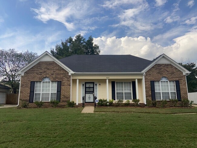 Building Photo - 8672 Dover Dr
