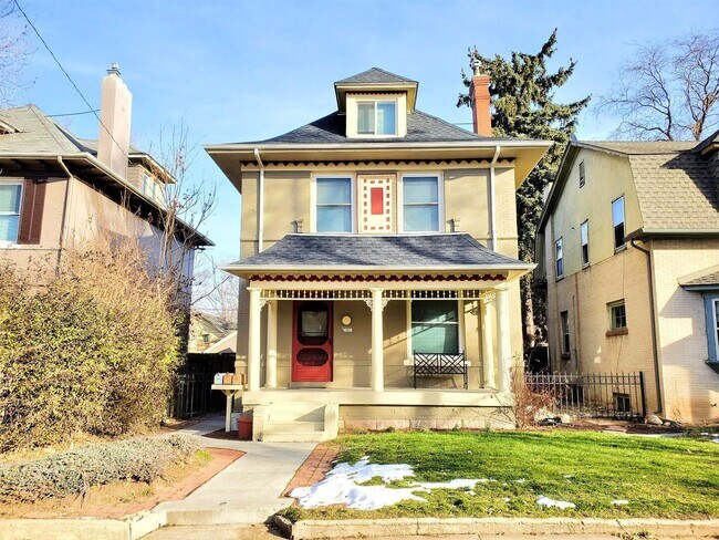 Gorgeous home full of character in historic City Park!! - 1638 Adams St