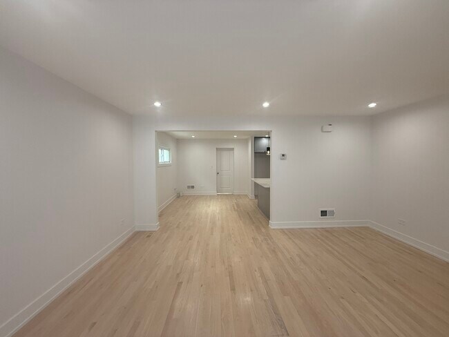 Foto del edificio - 9304 S Justine St