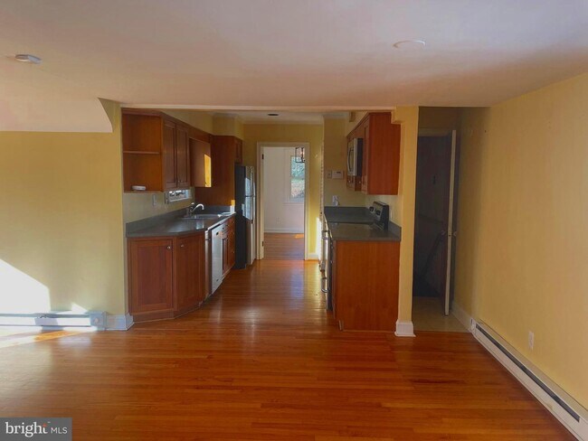 Foto del edificio - 218 Beatty Rd