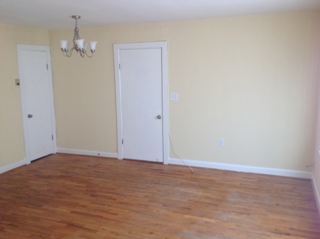 Building Photo - 3 Bed 2 Bath in East Point!