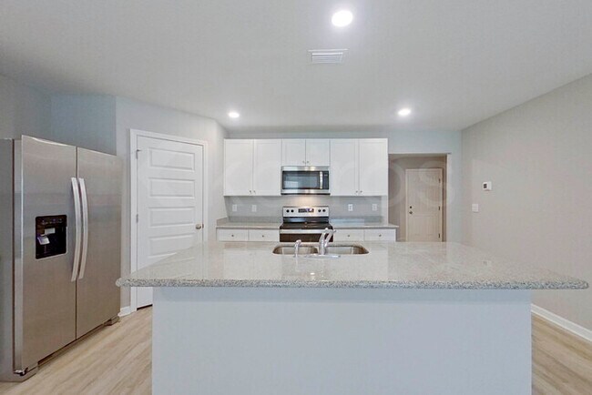 Foto del edificio - 357 Monarch Ln