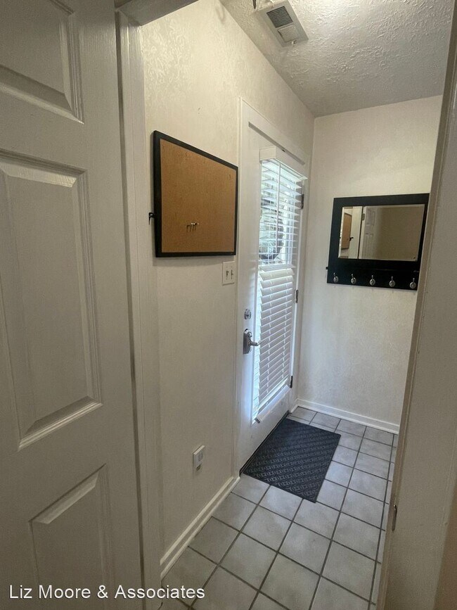 Building Photo - 3 br, 2 bath House - 14700 Beacon Hill Court
