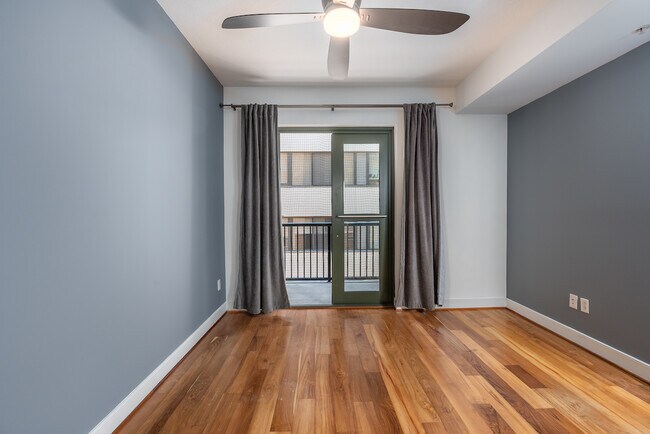 Foto del edificio - 910 M St NW